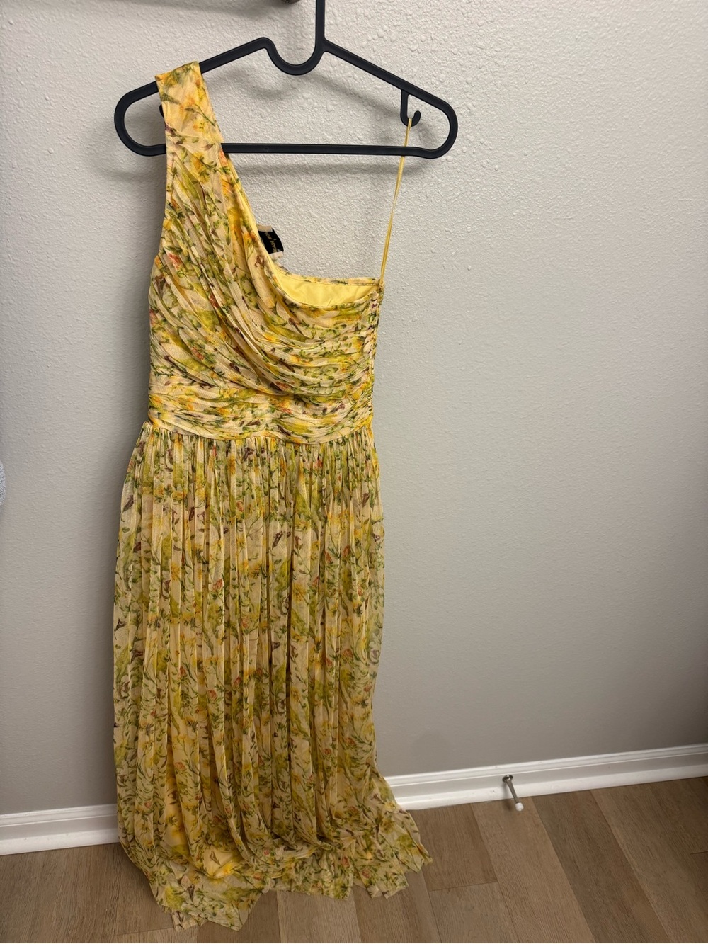 Yellow Floral One-Shoulder Pleated Maxi Dress with Asymmetric Neckline